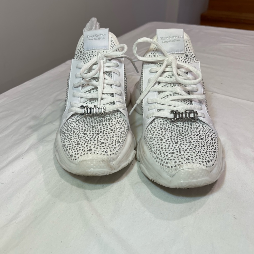Fun Juicy Couture sneakers Women’s Size 8.5